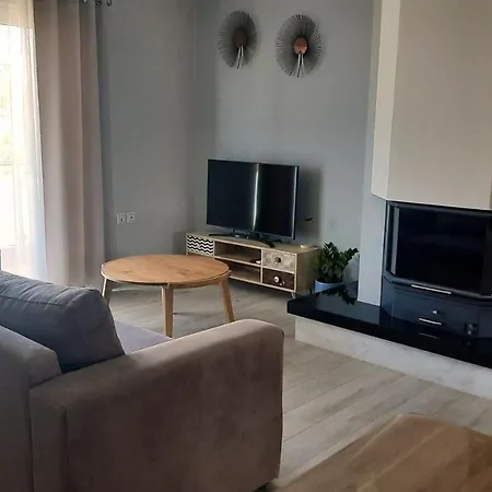 Appartement Elena Kato Daratso